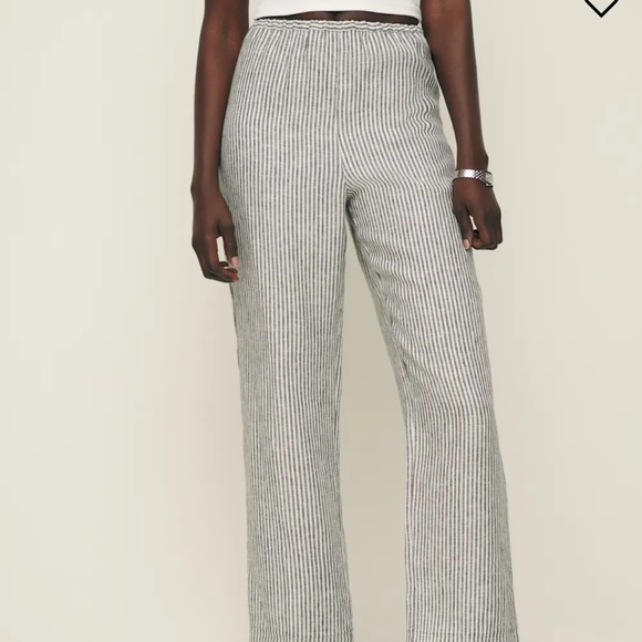 Reformation Remi Cropped Linen Pant Vineyard - Size M - Picture 1 of 4